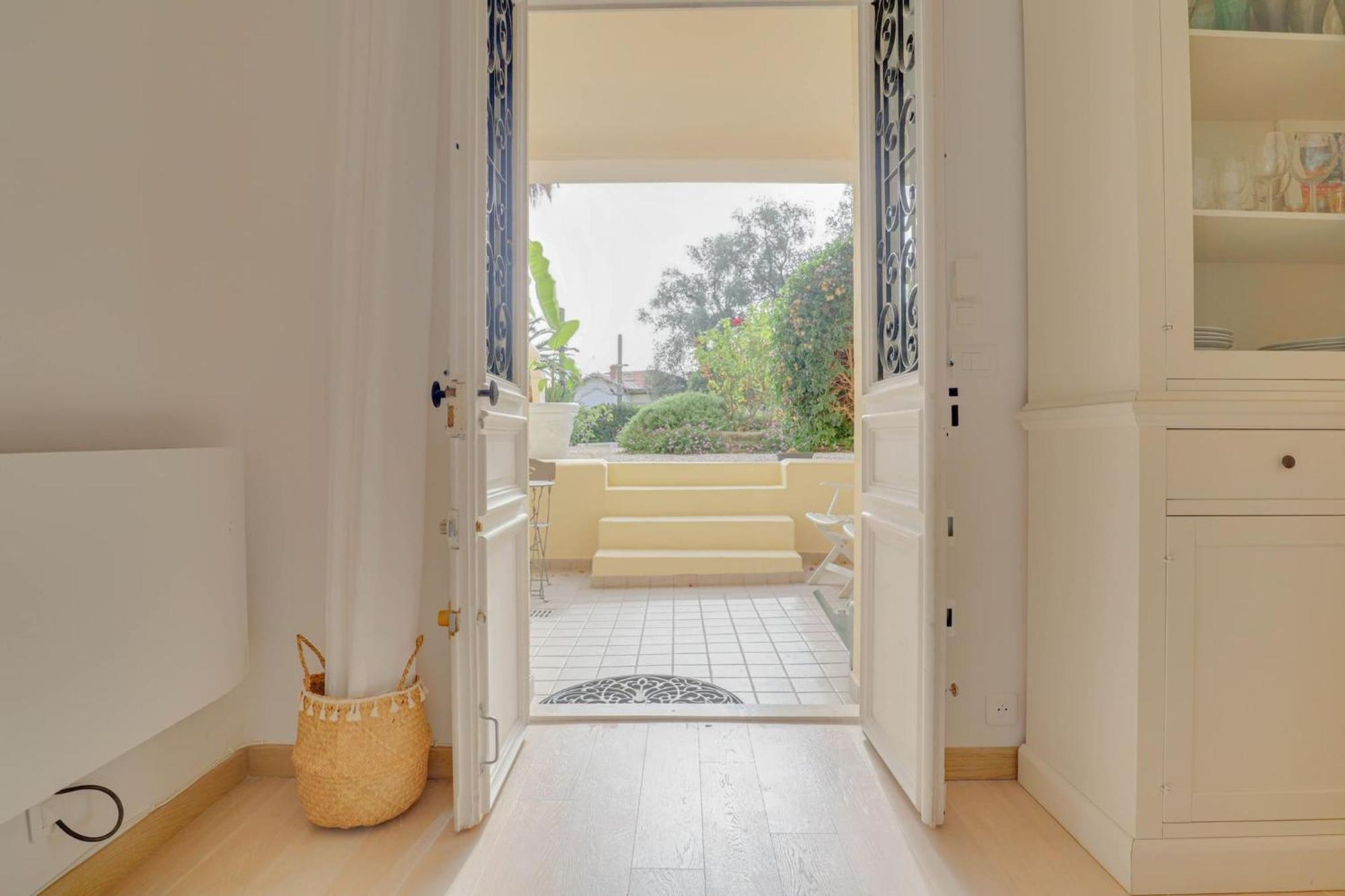 "Le Garavan Palace" Idyllique, Proche Gare Et Plage Menton Exteriér fotografie